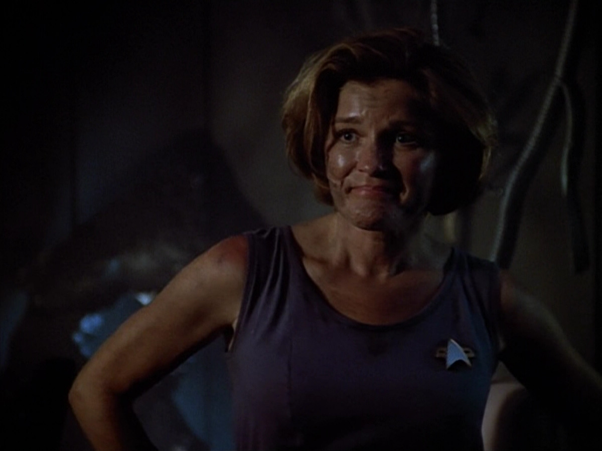 extant_StarTrek_VOY_4x09-YearOfHellPart2_02028.jpg