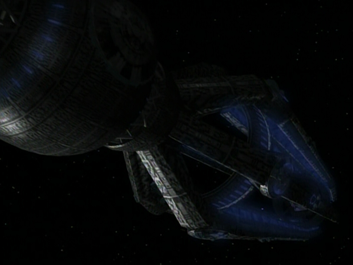 extant_StarTrek_VOY_4x09-YearOfHellPart2_02031.jpg
