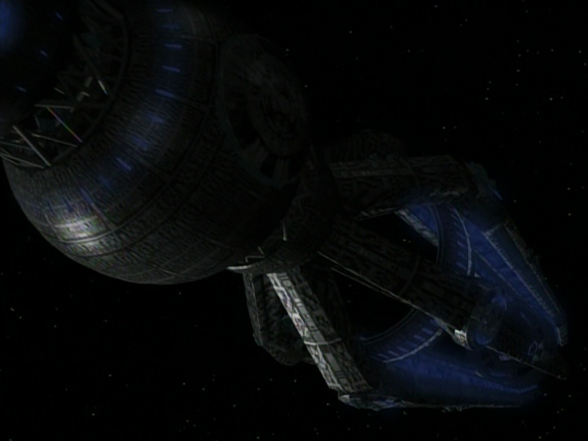 extant_StarTrek_VOY_4x09-YearOfHellPart2_02032.jpg