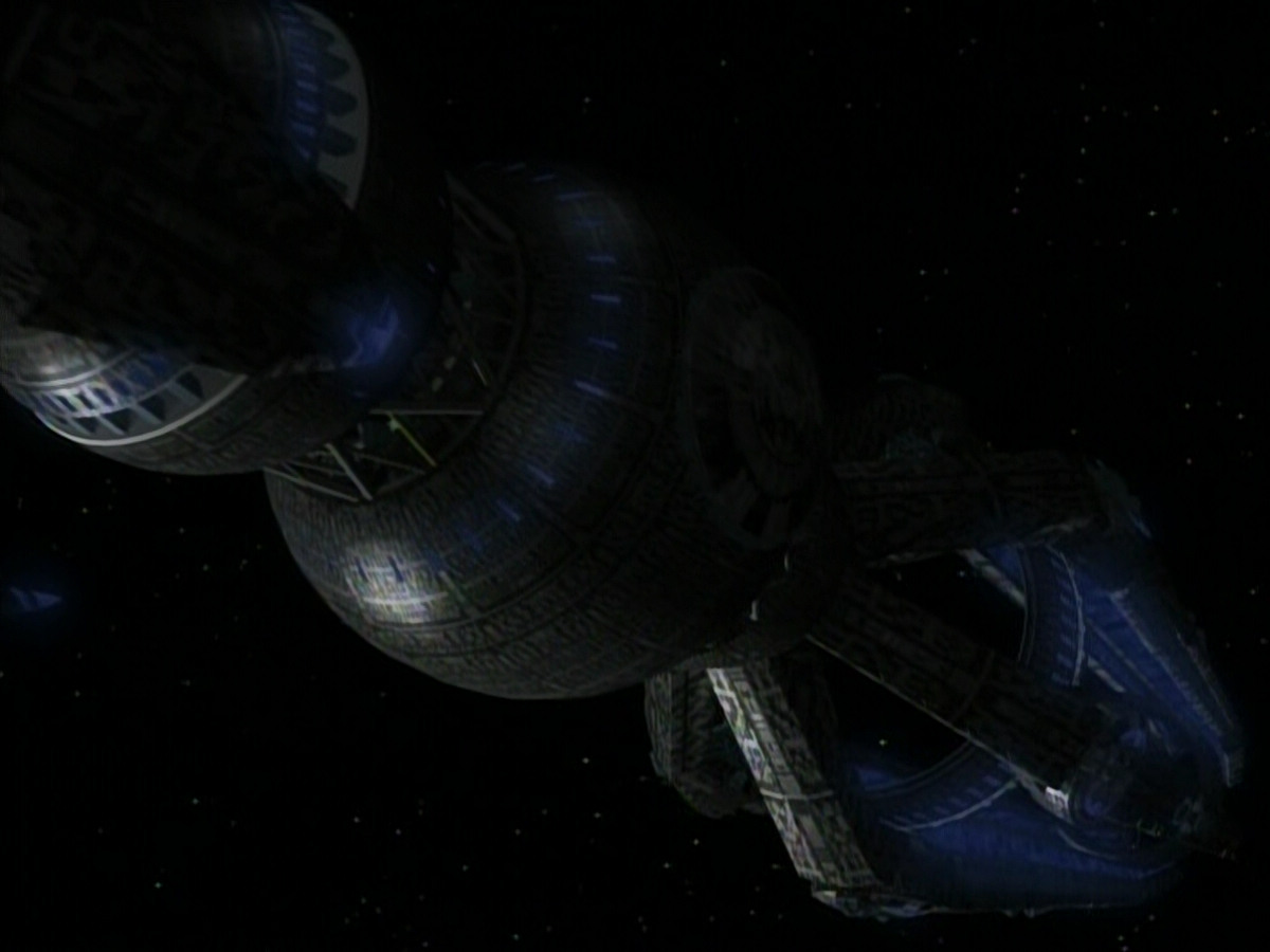 extant_StarTrek_VOY_4x09-YearOfHellPart2_02034.jpg