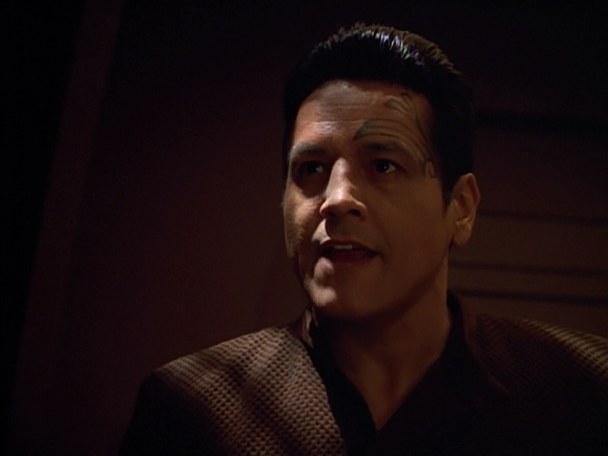 extant_StarTrek_VOY_4x09-YearOfHellPart2_02472.jpg