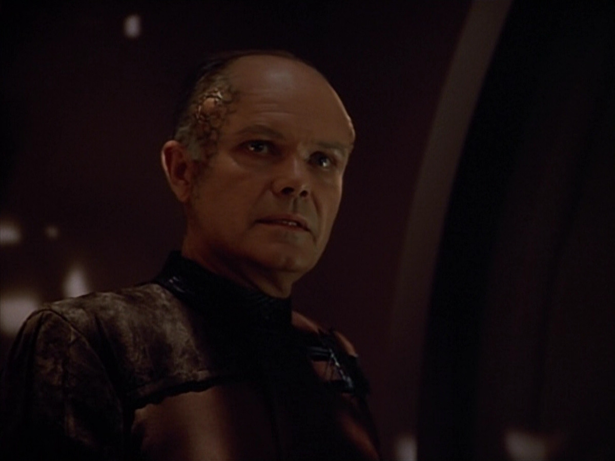 extant_StarTrek_VOY_4x09-YearOfHellPart2_02486.jpg