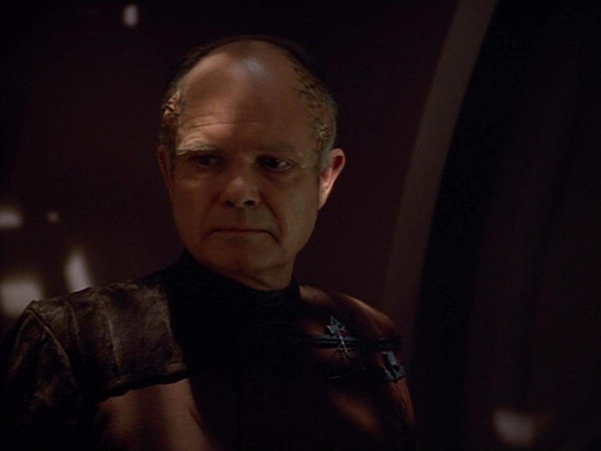 extant_StarTrek_VOY_4x09-YearOfHellPart2_02543.jpg