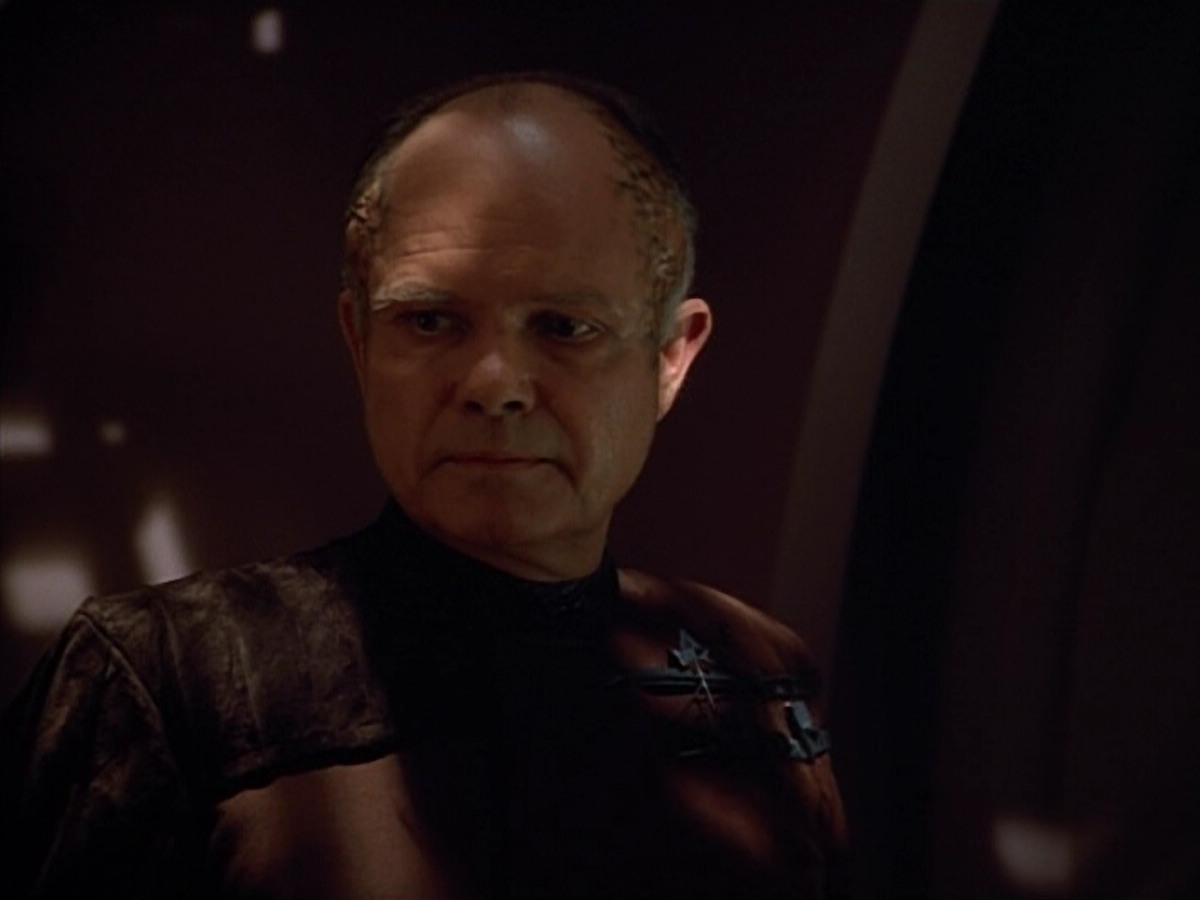 extant_StarTrek_VOY_4x09-YearOfHellPart2_02547.jpg