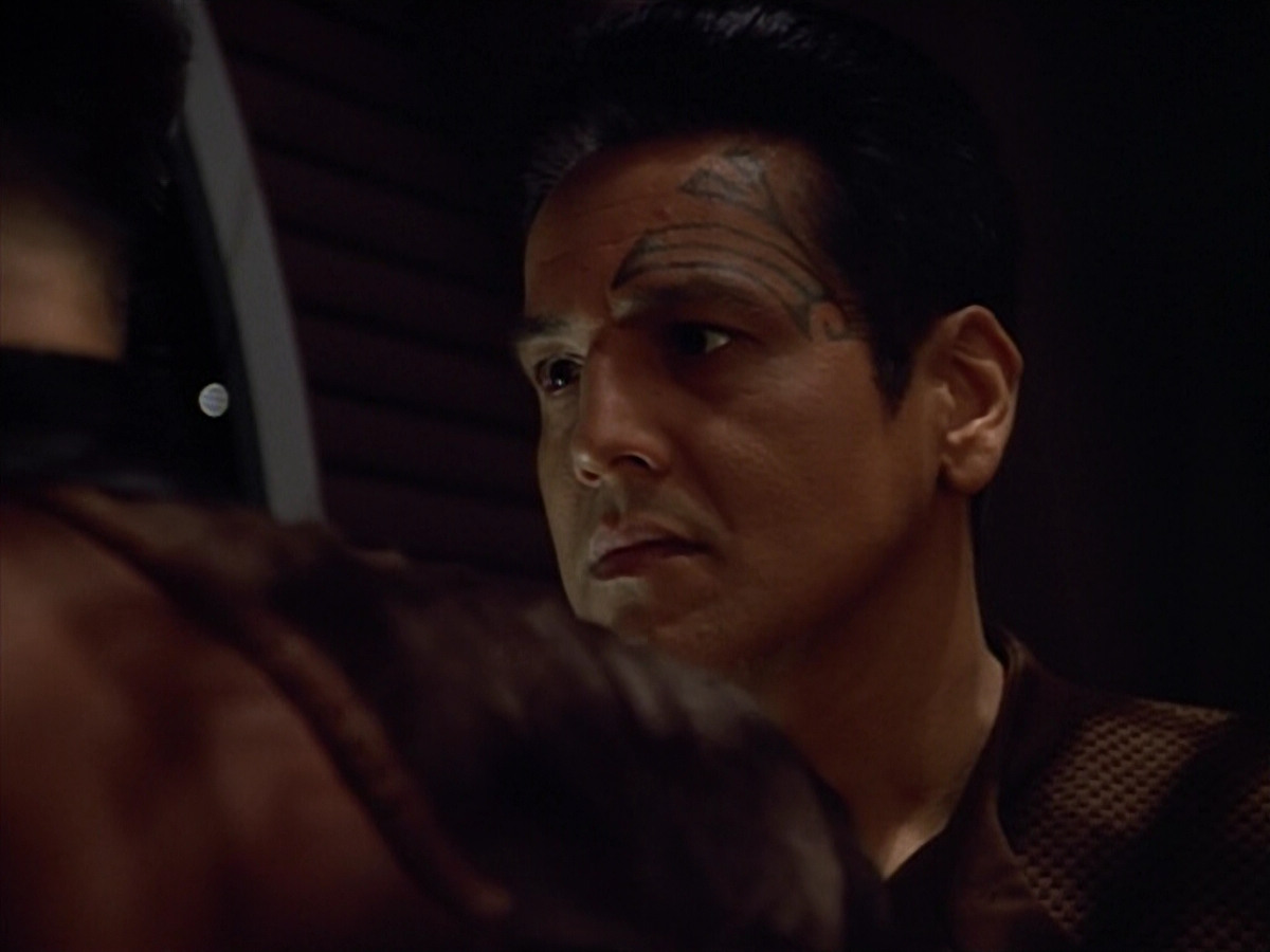 extant_StarTrek_VOY_4x09-YearOfHellPart2_02700.jpg