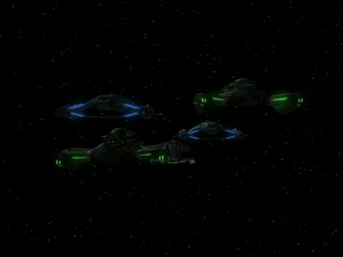 extant_StarTrek_VOY_4x09-YearOfHellPart2_02848.jpg