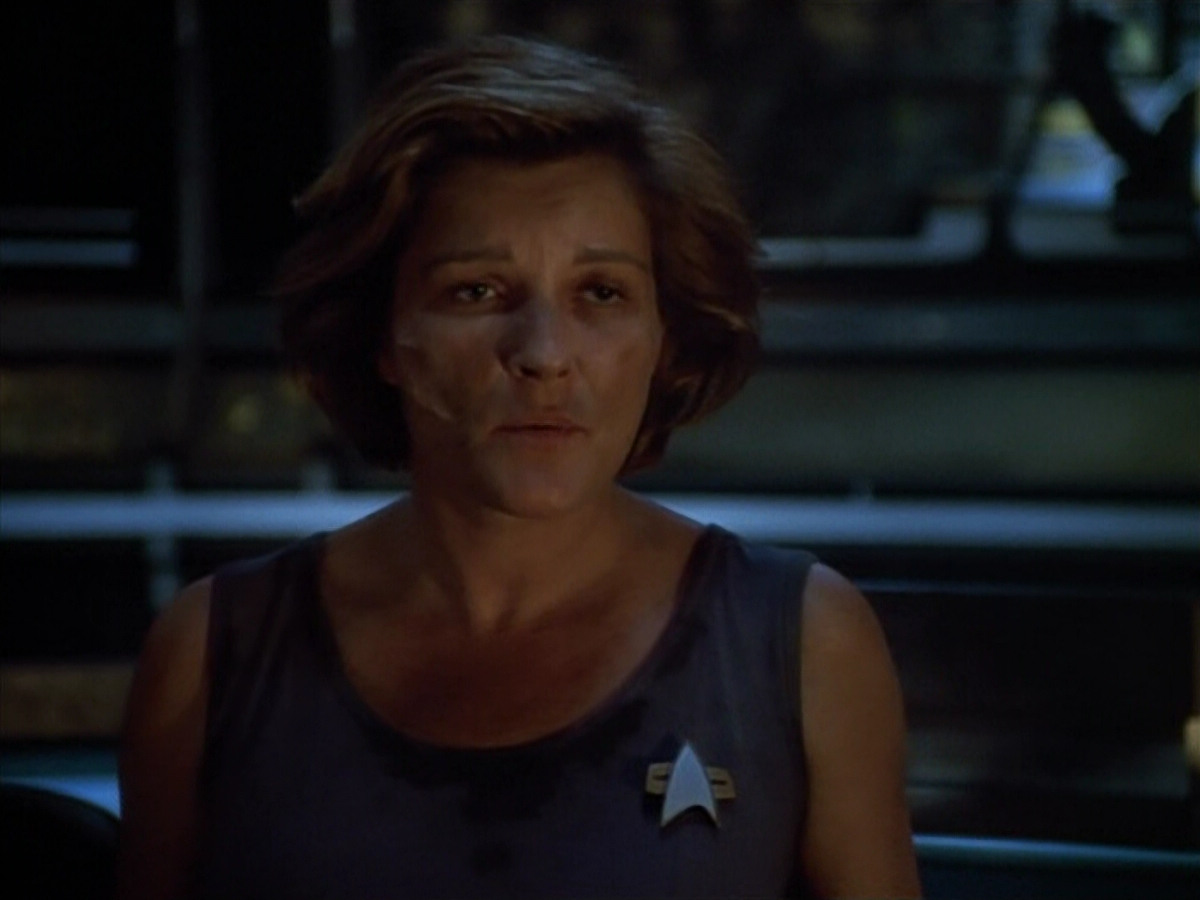 extant_StarTrek_VOY_4x09-YearOfHellPart2_02913.jpg