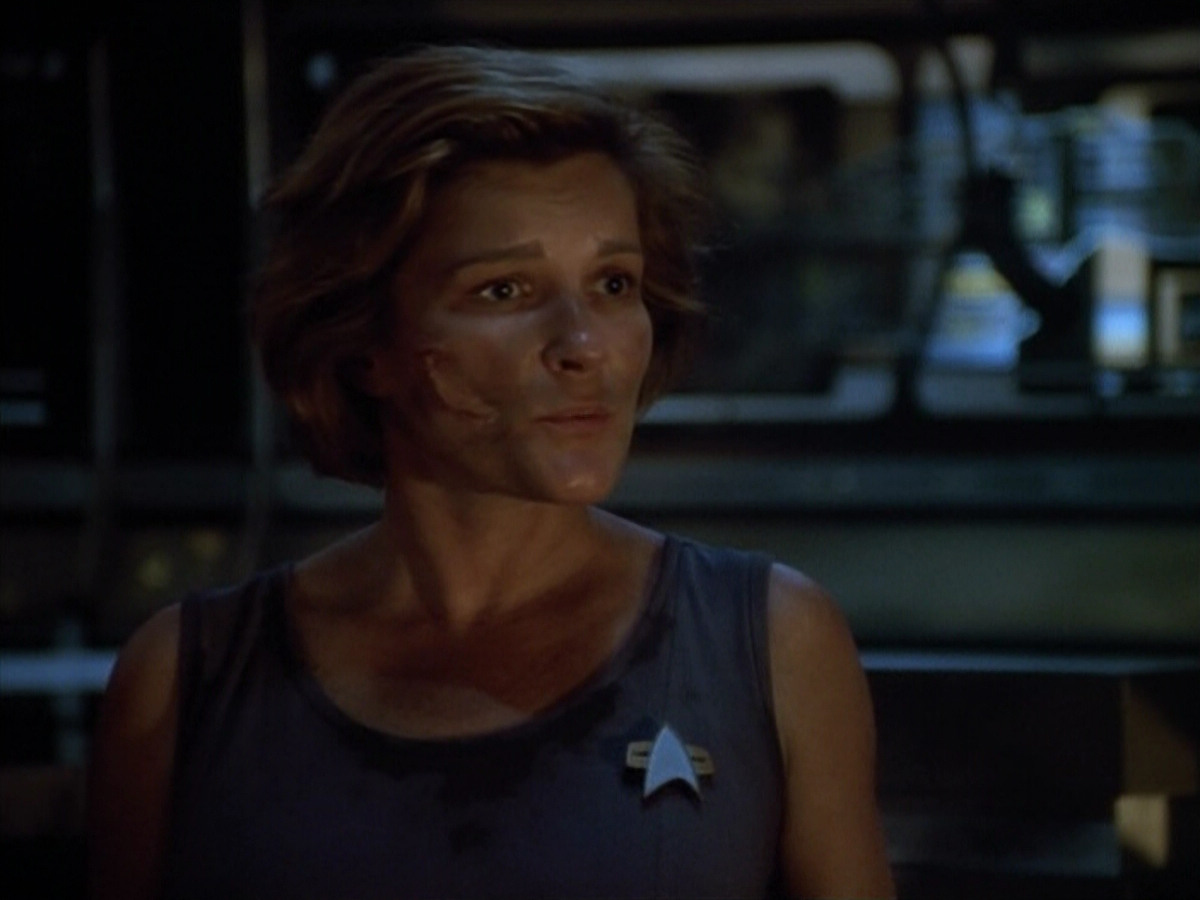 extant_StarTrek_VOY_4x09-YearOfHellPart2_02940.jpg