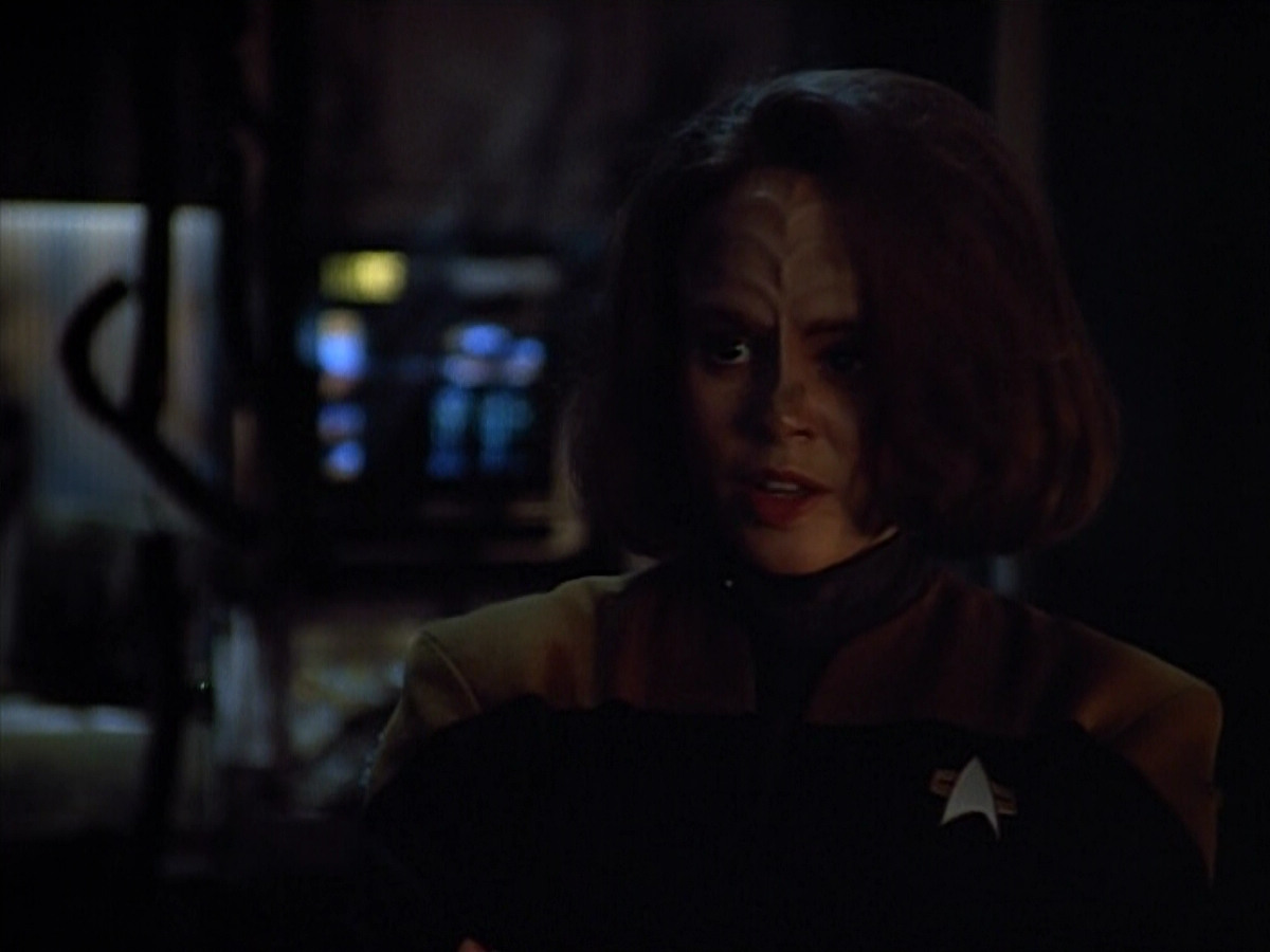 extant_StarTrek_VOY_4x09-YearOfHellPart2_02952.jpg