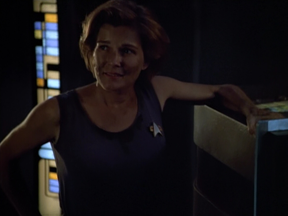 extant_StarTrek_VOY_4x09-YearOfHellPart2_03061.jpg