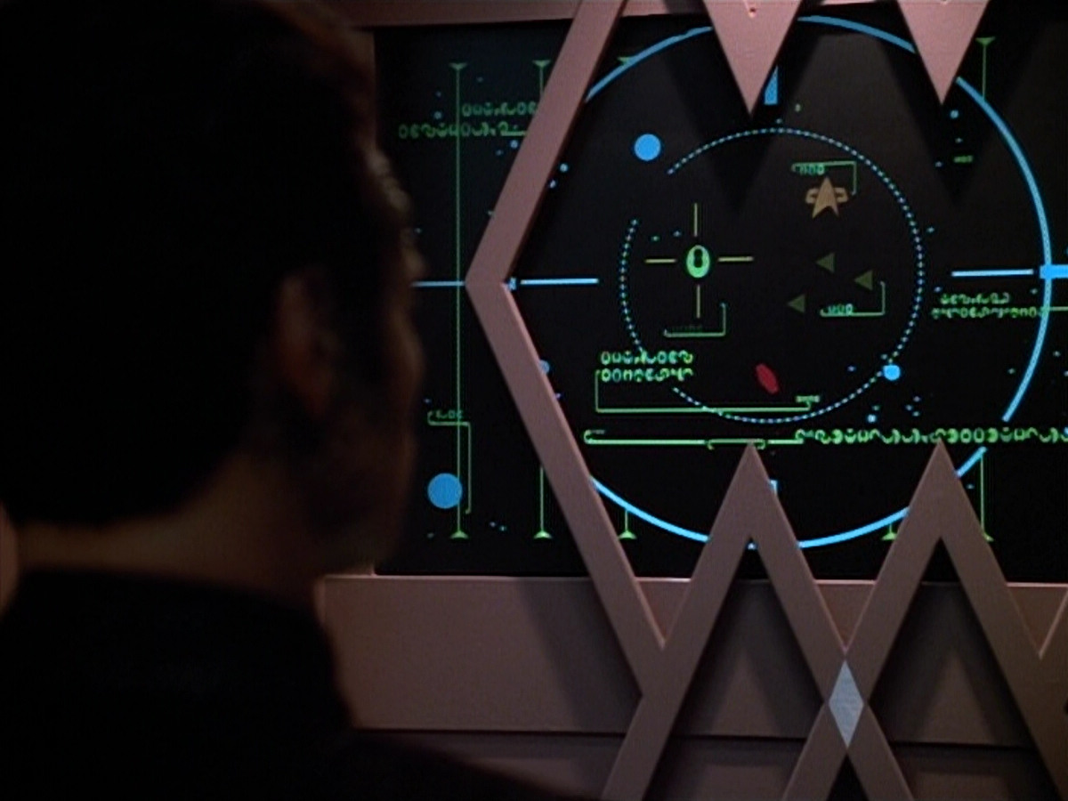 extant_StarTrek_VOY_4x09-YearOfHellPart2_03254.jpg