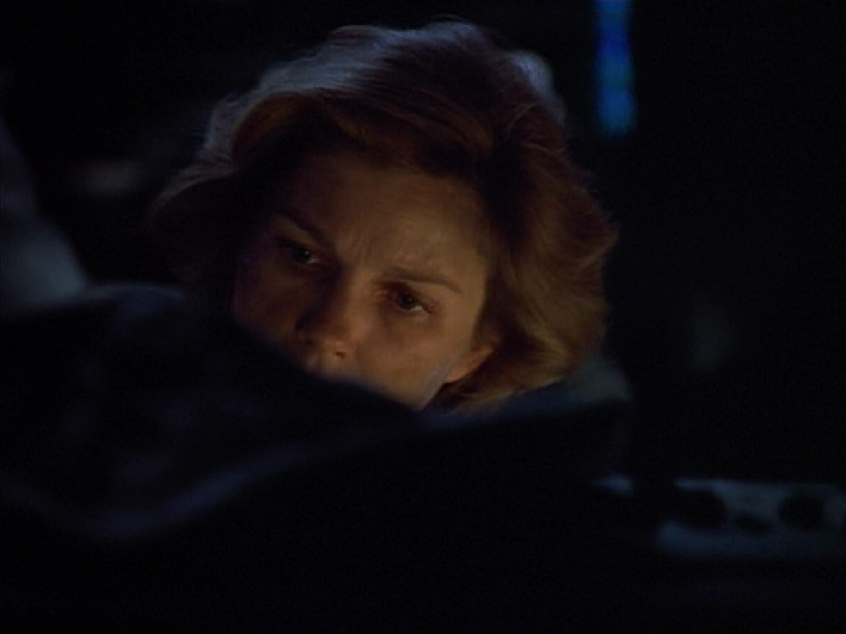 extant_StarTrek_VOY_4x09-YearOfHellPart2_03455.jpg