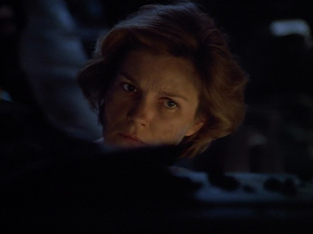 extant_StarTrek_VOY_4x09-YearOfHellPart2_03458.jpg