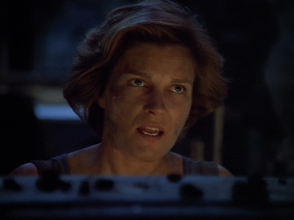 extant_StarTrek_VOY_4x09-YearOfHellPart2_03469.jpg
