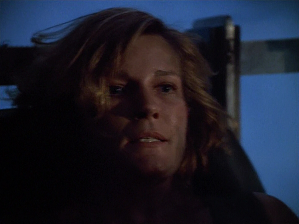 extant_StarTrek_VOY_4x09-YearOfHellPart2_03604.jpg