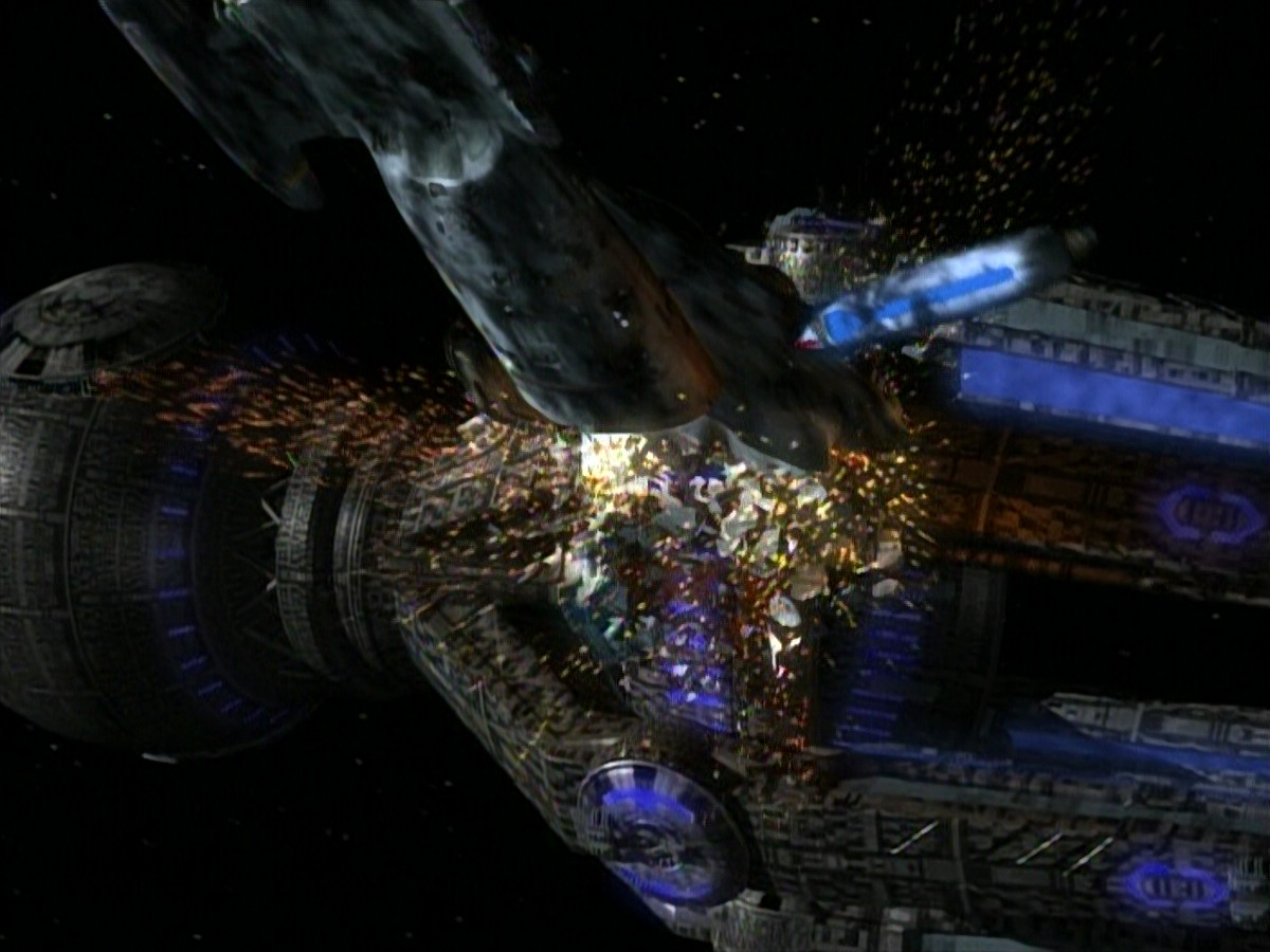 extant_StarTrek_VOY_4x09-YearOfHellPart2_03614.jpg