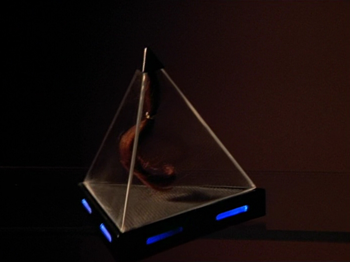 extant_StarTrek_VOY_4x09-YearOfHellPart2_03647.jpg