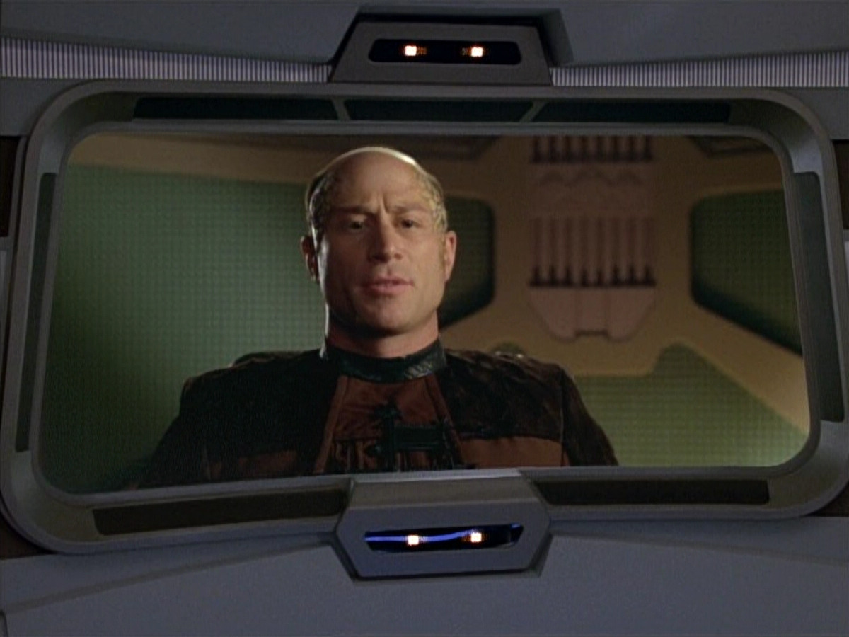 extant_StarTrek_VOY_4x09-YearOfHellPart2_03714.jpg