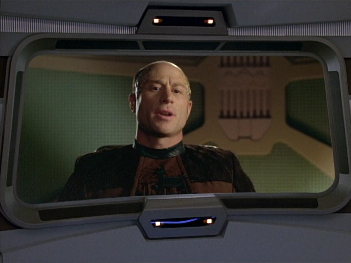 extant_StarTrek_VOY_4x09-YearOfHellPart2_03717.jpg