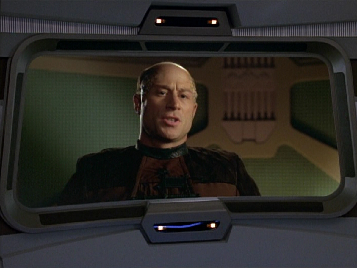 extant_StarTrek_VOY_4x09-YearOfHellPart2_03725.jpg