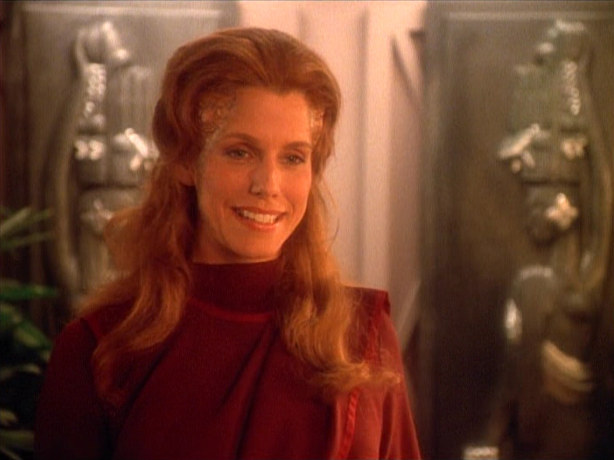 extant_StarTrek_VOY_4x09-YearOfHellPart2_03777.jpg