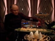 extant_StarTrek_VOY_4x09-YearOfHellPart2_00637.jpg