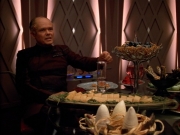 extant_StarTrek_VOY_4x09-YearOfHellPart2_00640.jpg