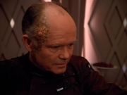 extant_StarTrek_VOY_4x09-YearOfHellPart2_00701.jpg