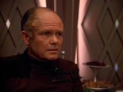 extant_StarTrek_VOY_4x09-YearOfHellPart2_00743.jpg