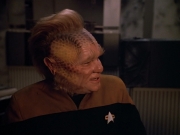 extant_StarTrek_VOY_4x09-YearOfHellPart2_00945.jpg