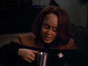 extant_StarTrek_VOY_4x09-YearOfHellPart2_00960.jpg