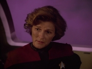 extant_StarTrek_VOY_4x09-YearOfHellPart2_01022.jpg