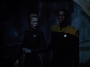 extant_StarTrek_VOY_4x09-YearOfHellPart2_01098.jpg