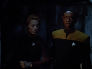 extant_StarTrek_VOY_4x09-YearOfHellPart2_01100.jpg