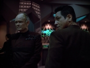 extant_StarTrek_VOY_4x09-YearOfHellPart2_01207.jpg