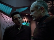 Filename=extant_StarTrek_VOY_4x09-YearOfHellPart2_01371.jpg
Filesize=163KiB
Dimensions=1200x900
Date added=Aug 31, 2019 extant_StarTrek_VOY_4x09-YearOfHellPart2_01371.jpg