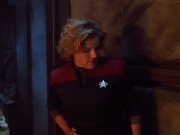 extant_StarTrek_VOY_4x09-YearOfHellPart2_01564.jpg