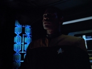 extant_StarTrek_VOY_4x09-YearOfHellPart2_01580.jpg