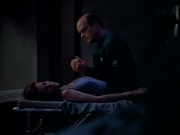 extant_StarTrek_VOY_4x09-YearOfHellPart2_01662.jpg
