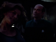 extant_StarTrek_VOY_4x09-YearOfHellPart2_01727.jpg