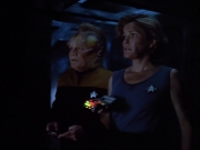 extant_StarTrek_VOY_4x09-YearOfHellPart2_01927.jpg