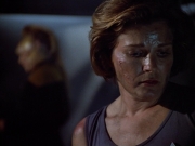 extant_StarTrek_VOY_4x09-YearOfHellPart2_01982.jpg