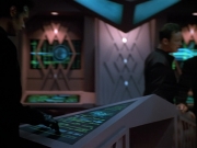 extant_StarTrek_VOY_4x09-YearOfHellPart2_02364.jpg
