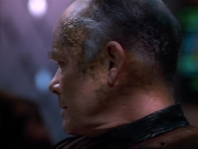 extant_StarTrek_VOY_4x09-YearOfHellPart2_02379.jpg