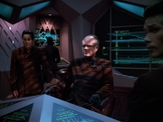 extant_StarTrek_VOY_4x09-YearOfHellPart2_02399.jpg