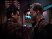 extant_StarTrek_VOY_4x09-YearOfHellPart2_02425.jpg