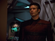 extant_StarTrek_VOY_4x09-YearOfHellPart2_02634.jpg