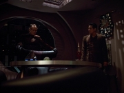 extant_StarTrek_VOY_4x09-YearOfHellPart2_02669.jpg