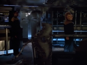 extant_StarTrek_VOY_4x09-YearOfHellPart2_02872.jpg