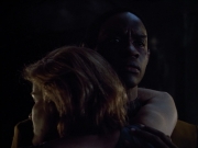 extant_StarTrek_VOY_4x09-YearOfHellPart2_03135.jpg
